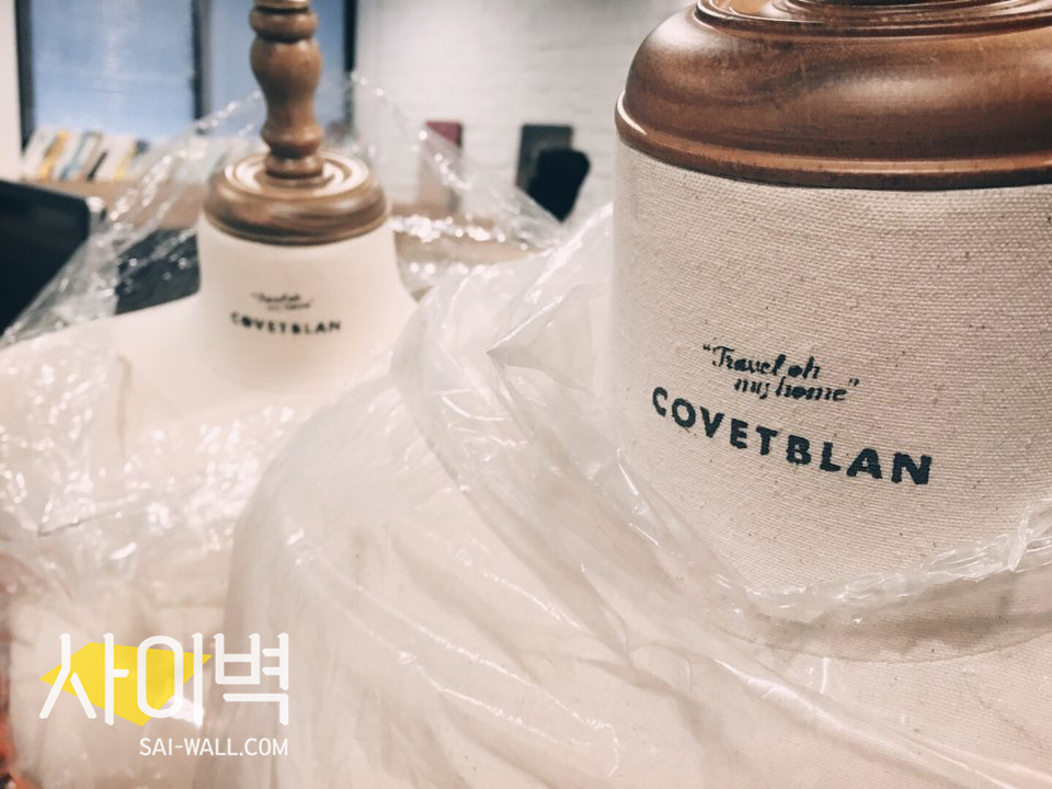 코벳블랑 이태원점 인테리어 벽화 시공 사진 4